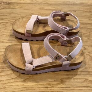 Reef Light Pink Suede Sandals